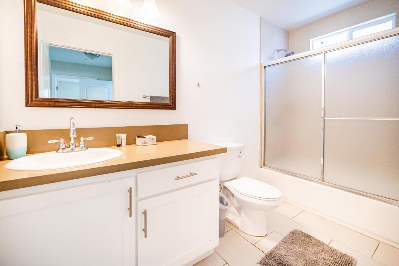 Apartment Large Chic 5-bedroom 3 Bathroom Clost To Downtown La *