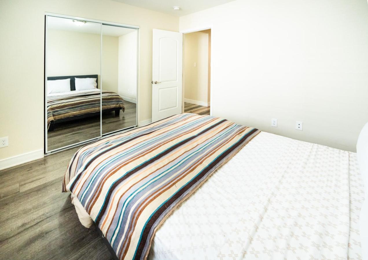 Large Chic 5-bedroom 3 Bathroom Clost To Downtown La Apartment Los Angeles